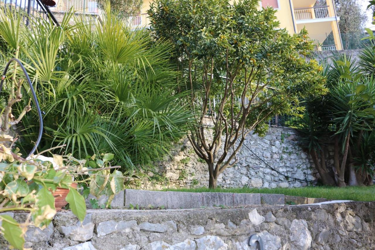 Le Due Terrazze Villa Brenzone sul Garda Esterno foto